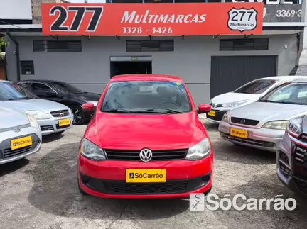Volkswagen FOX (TREND) G2 1.0 8V na cor Vermelha em Curitiba / PR - 6622782