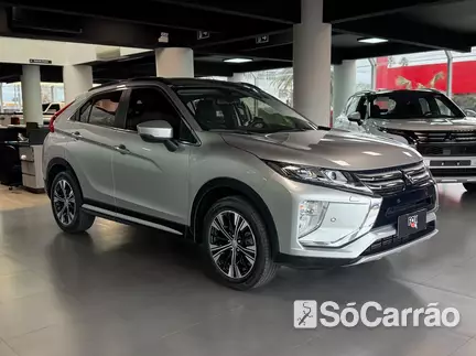 Mitsubishi ECLIPSE CROSS HPE-S 1.5 TB CVT na cor Prata no Porto Alegre / RS - 6785610