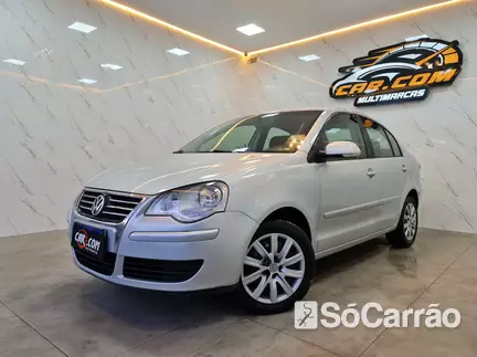 Volkswagen POLO SEDAN 1.6 8V na cor Prata em Curitiba / PR - 6872714