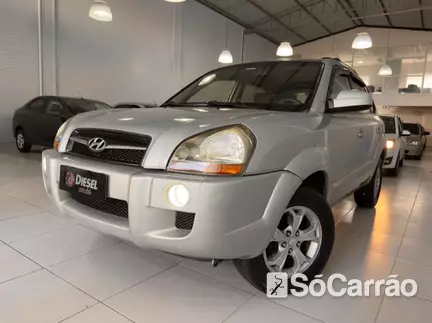 Hyundai TUCSON GLS 4X2 2.0 16V AT na cor Prata no Canoas / RS - 6935547