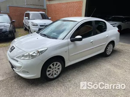 Peugeot 207 XS 1.6 16V TIP na cor Branca no Porto Alegre / RS - 6424681