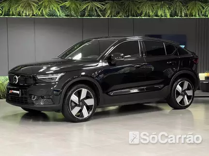 Volvo C40 RECHARGE na cor Preta em Curitiba / PR - 6723761