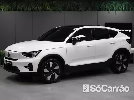 Volvo C40 RECHARGE PLUS na cor Branca em Curitiba / PR - 6793352