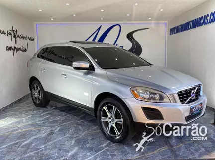 Volvo XC60 DYNAMIC T5 FWD 4X2 2.0 TB AT na cor Prata em Curitiba / PR - 6062555