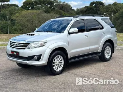 Toyota HILUX CD 4X2 2.4 na cor Prata em Curitiba / PR - 6962570