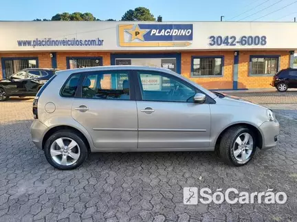 Volkswagen POLO 1.6 8V na cor Prata em Curitiba / PR - 6937114