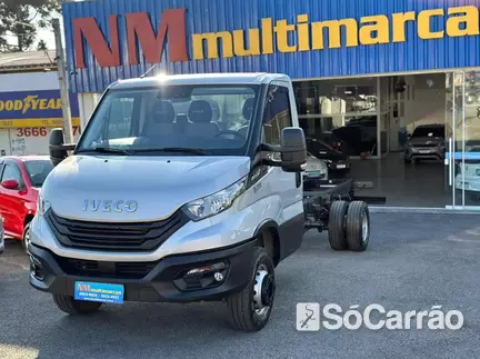 Iveco DAILY CHASSI 65-180 3.0 2P DIE E6 na cor Prata em Colombo / PR - 6968647