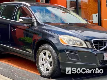 Volvo XC60 T5 COMFORT FWD 2.0 TB AT na cor Preta em Curitiba / PR - 6359357