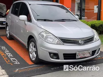 Nissan TIIDA S 1.8 16V AT na cor Prata em Curitiba / PR - 6946697