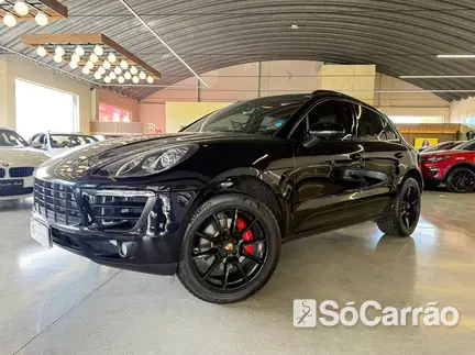 Porsche MACAN TURBO 100KWH EV na cor Preta em Curitiba / PR - 6557783