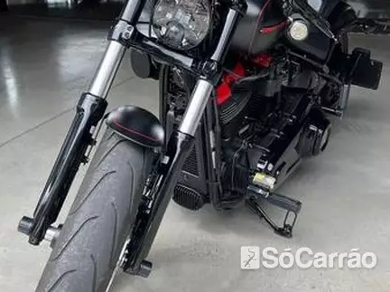 Harley Davidson SOFTAIL BREAKOUT 114 FXBRS na cor Preta em Curitiba / PR - 6619133