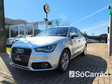 Audi A1 SPORTBACK AMBITION 1.4 16V TFSI S TRONIC na cor Prata em Curitiba / PR - 6921107