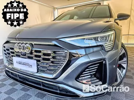 Audi Q8 E-TRON PERFORMANCE BLACK 114KWH QUATTRO na cor Cinza em Curitiba / PR - 6927241