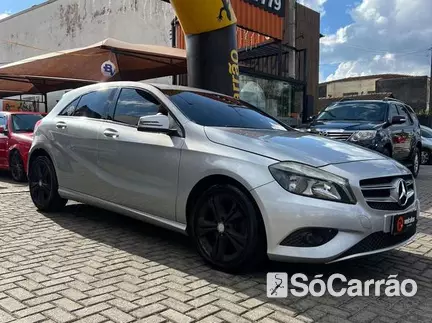 Mercedes A 200 1.6 TURBO na cor Prata em Curitiba / PR - 6686927