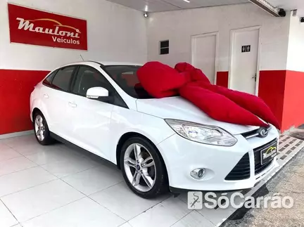 Ford FOCUS FASTBACK SE 2.0 16V P.SHIFT FLEXONE na cor Branca em São José dos Pinhais / PR - 6678842