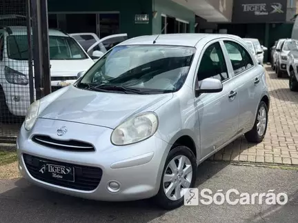 Nissan MARCH (CONFORTO) 1.0 16V na cor Prata em Curitiba / PR - 6895549
