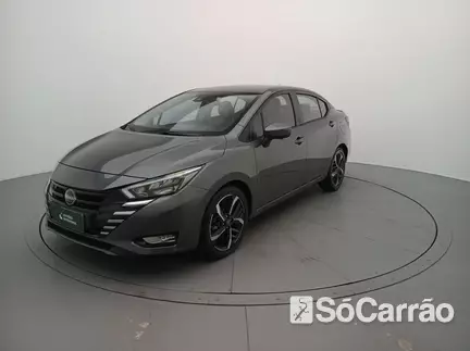 Nissan VERSA EXCLUSIVE 1.6 16V CVT na cor Cinza em Itajaí / SC - 6942037