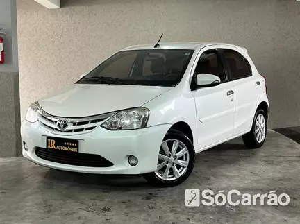 Toyota ETIOS HATCH XLS 1.5 16V na cor Branca em Curitiba / PR - 6732497