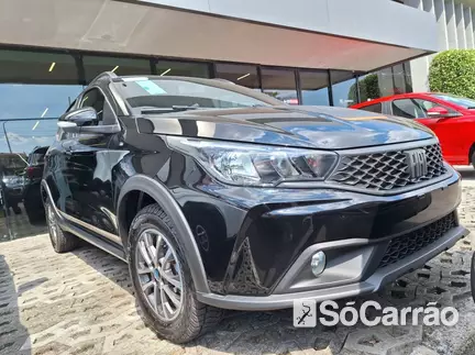 Fiat ARGO TREKKING 1.3 8V FIREFLY AT FLEX na cor Preta em Joinville / SC - 6906912