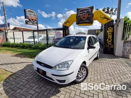 Ford FOCUS HATCH 1.6L na cor Branca em Curitiba / PR - 6576416