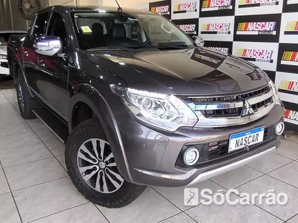 Mitsubishi TRITON HPE-S 4X4 2.4 BI-TB AT6 na cor Marrom em Londrina / PR - 6541562