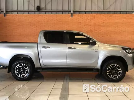 Toyota HILUX CD SRV 4X2 2.7 16V AT6 na cor Prata em Curitiba / PR - 6884296