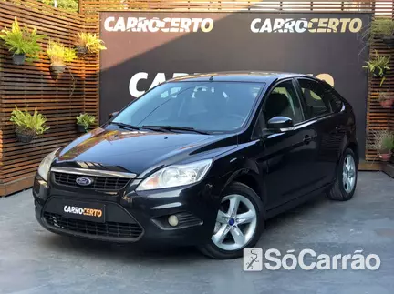 Ford FOCUS HATCH GLX 2.0 16V na cor Preta no Novo Hamburgo / RS - 6796327