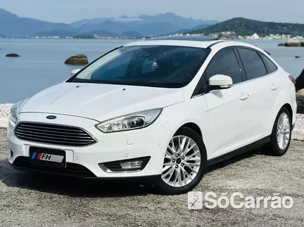 Ford FOCUS TITANIUM 2.0 16V P.SHIFT FLEXONE na cor Branca em Florianópolis / SC - 6806813