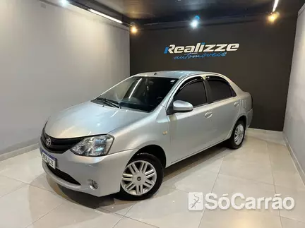 Toyota ETIOS SEDAN XS 1.5 16V na cor Prata em Joinville / SC - 6807450
