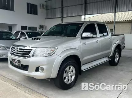 Toyota HILUX CS 4X4 3.0 TB-IC 16V MT na cor Prata em Palhoça / SC - 6709992