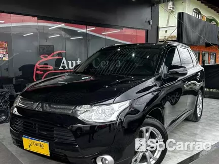 Mitsubishi OUTLANDER 4X2 2.0 CVT na cor Preta em Joinville / SC - 6779364