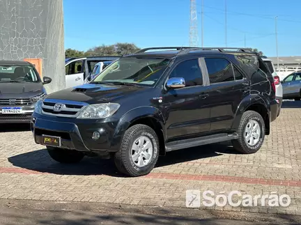 Toyota HILUX SW4 SRV 4X4 3.0 TB-IC 16V AT na cor Preta em Xanxere / SC - 6578685