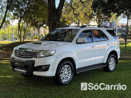 Toyota HILUX SW4 SRV 4X4 3.0 TB-IC 16V AT na cor Branca em Xanxere / SC - 6664751