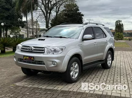 Toyota HILUX SW4 4X4 3.0 TB na cor Prata em Xanxere / SC - 6909892