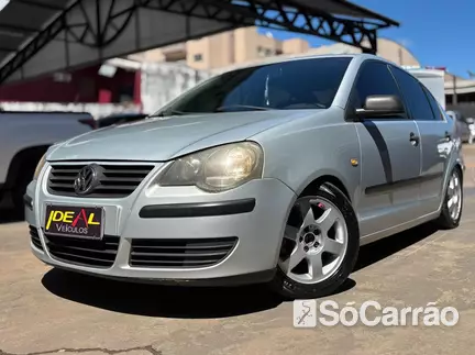 Volkswagen POLO SEDAN 1.6 8V na cor Prata em Xanxere / SC - 6936900