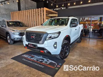 Nissan FRONTIER CD PRO-4X 4X4 2.3 16V TDI AT7 na cor Branca em Londrina / PR - 6938232
