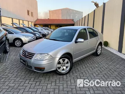 Volkswagen BORA 2.0 MI na cor Prata em Curitiba / PR - 6878685