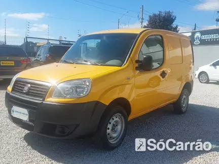 Fiat DOBLO CARGO 1.4 8V FIRE na cor Amarela em Curitiba / PR - 6846519