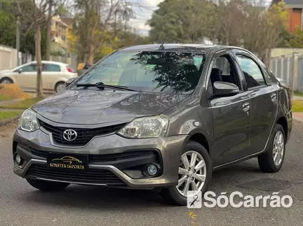 Toyota ETIOS SEDAN XLS 1.5 16V AT na cor Cinza em Curitiba / PR - 6778012