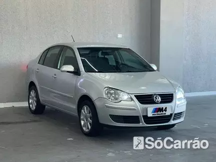 Volkswagen POLO SEDAN COMFORTLINE 1.6 8V na cor Prata em Curitiba / PR - 6936863