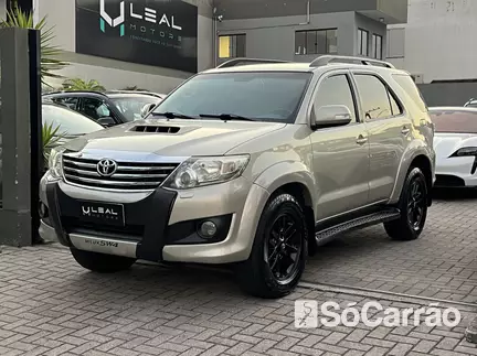 Toyota SW4 SRV 4X4 3.0 TB-IC 16V AT na cor Bege em São José / SC - 6787848