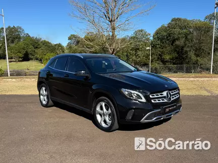Mercedes GLA 200 ADVANCE NAC 1.6 TB FF na cor Preta em Londrina / PR - 6813659