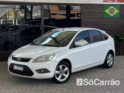 Ford FOCUS SE 1.6 16V FLEXONE na cor Branca em Tijucas / SC - 6810771