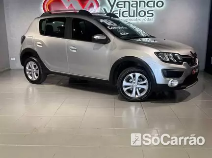 Renault SANDERO STEPWAY 1.6 16V na cor Prata no Canoas / RS - 6987188