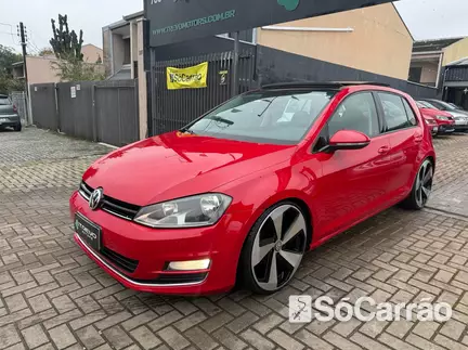 Volkswagen GOLF HIGHLINE(PREMIUM) 1.4 TSI DSG7 na cor Vermelha em Curitiba / PR - 6756286