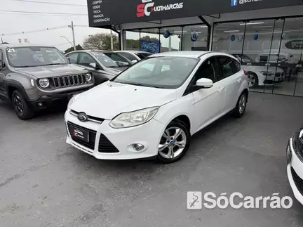 Ford FOCUS SE 1.6 16V FLEXONE na cor Branca em Florianópolis / SC - 6727732