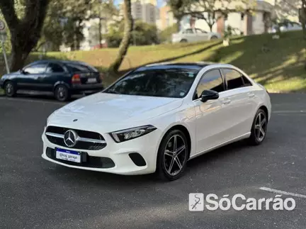 Mercedes A 200 SEDAN STYLE 1.3 TB na cor Branca em Curitiba / PR - 6939677