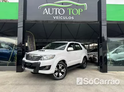 Toyota HILUX SW4 4X4 3.0 TB na cor Branca em Palhoça / SC - 6902351