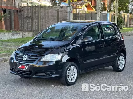 Volkswagen FOX (BLACKFOX I-TREND) G2 1.0 TEC 8V na cor Preta em Curitiba / PR - 6816176