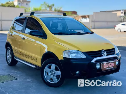Volkswagen CROSSFOX 1.6 8V na cor Amarela no Alvorada / RS - 6912148